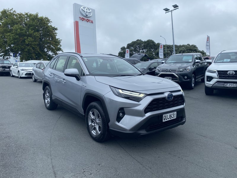 2024 Toyota RAV4 GX 2.5P Hybrid