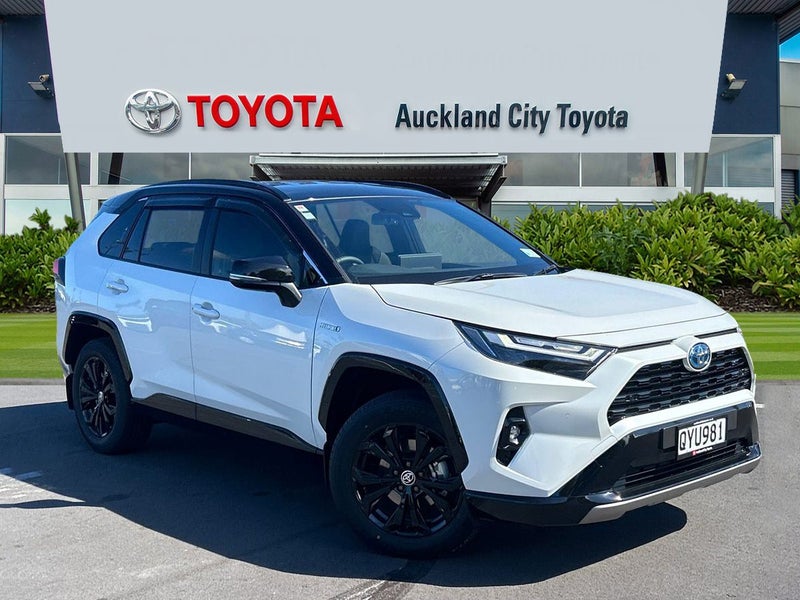 2024 Toyota RAV4 XSE