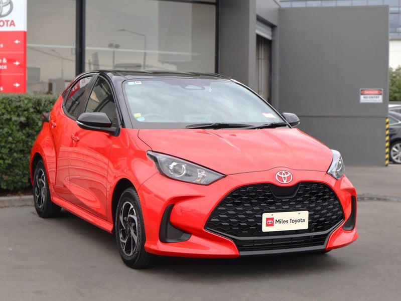 2024 Toyota Yaris 1.5 Hybrid X, Alloys