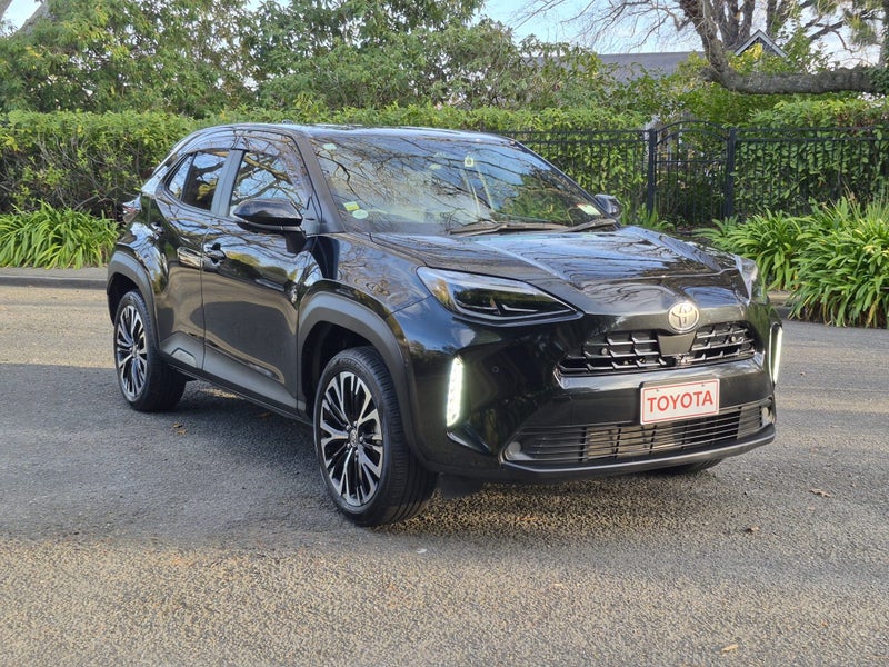 2024 Toyota Yaris Cross Cross 1.5 Hybrid Z CVT...