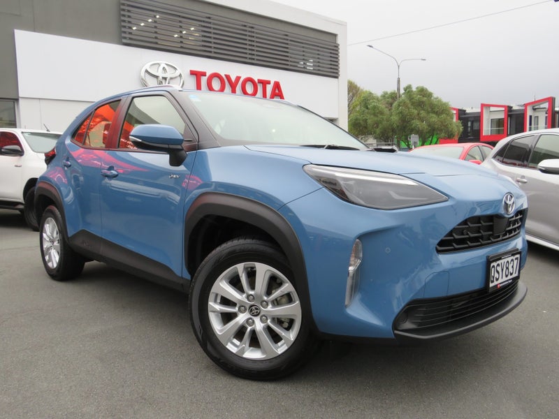 2024 Toyota Yaris Cross GX 1.5 Hybrid ECVT FWD...
