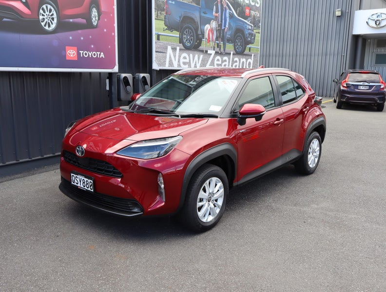 2024 Toyota Yaris Cross GX 1.5P HV ECVT FWD SUV...