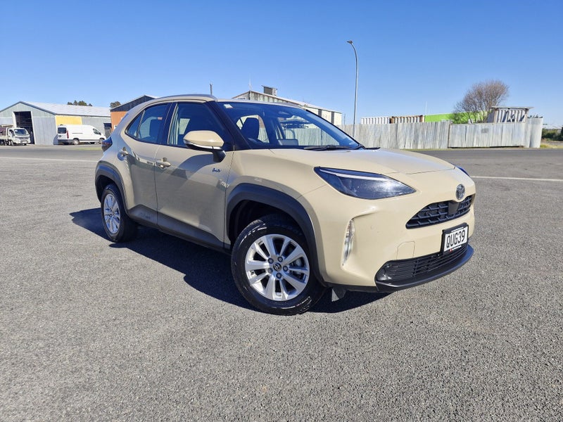 2024 Toyota Yaris Cross GX 1.5P HV ECVT FWD SUV...