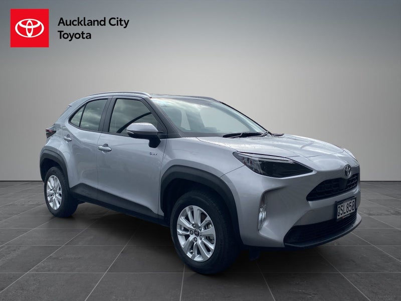 2024 Toyota Yaris Cross GX 1.5P HV ECVT FWD SUV...