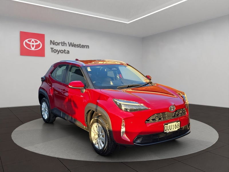 2024 Toyota Yaris GX 1.5L Hybrid FWD SUV