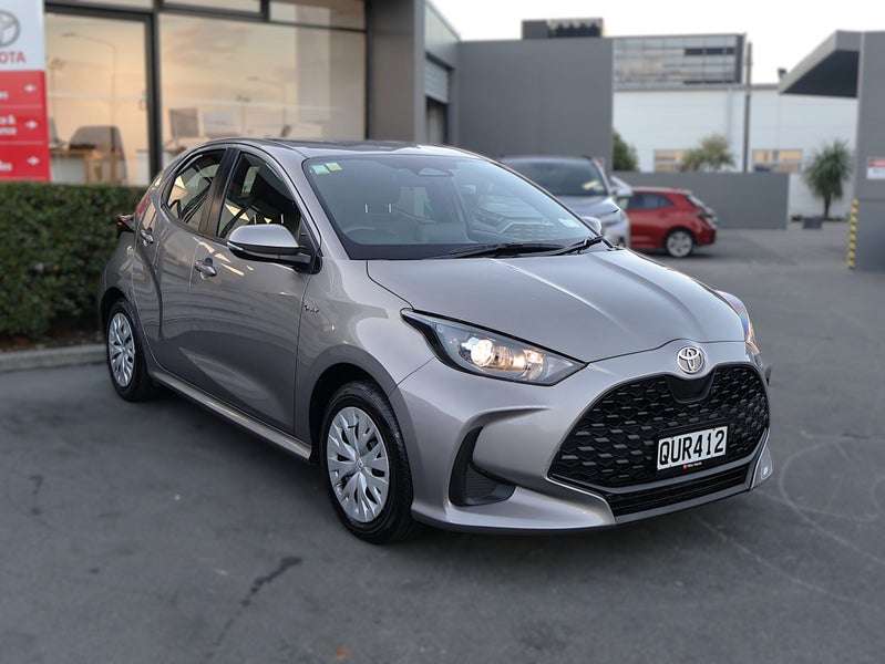 2024 Toyota Yaris GX 1.5P Hybrid FWD