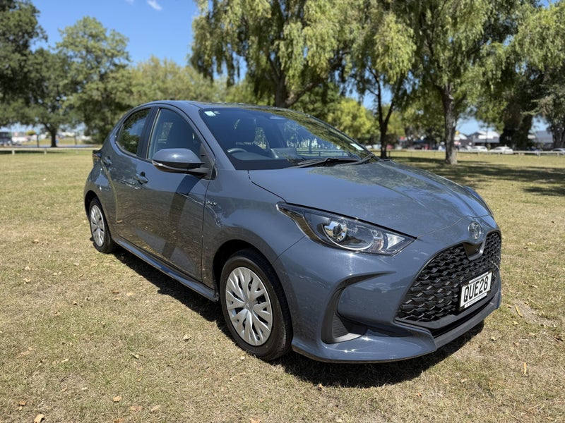 2024 Toyota Yaris GX 1.5P Hybrid FWD Automatic...