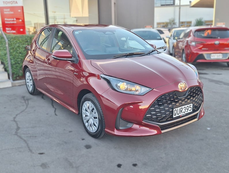 2024 Toyota Yaris GX Hybrid, Hatchback, Auto
