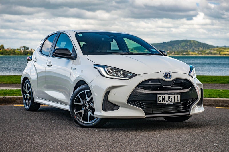 2024 Toyota Yaris ZR 1.5P HV ECVT FWD