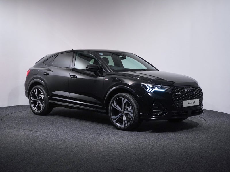 2025 Audi Q3 Sportback Dynamic Black Edition