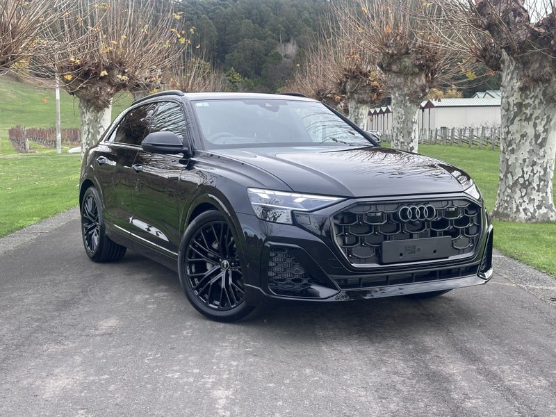 2025 Audi Q8 55 TFSI quattro tiptronic