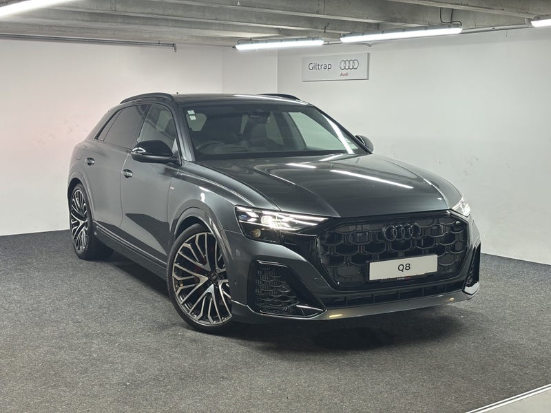2025 Audi Q8 60 TFSI e