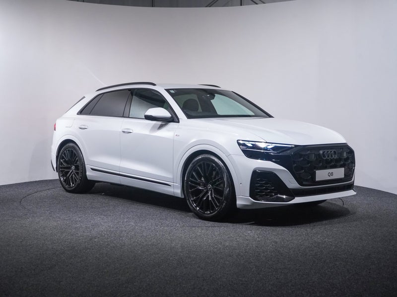 2025 Audi Q8 Dynamic Black Edition TFSI 250kW q...