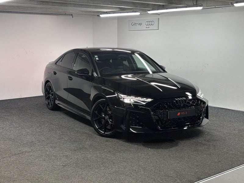 2025 Audi RS3 Sedan TFSI 294 kW