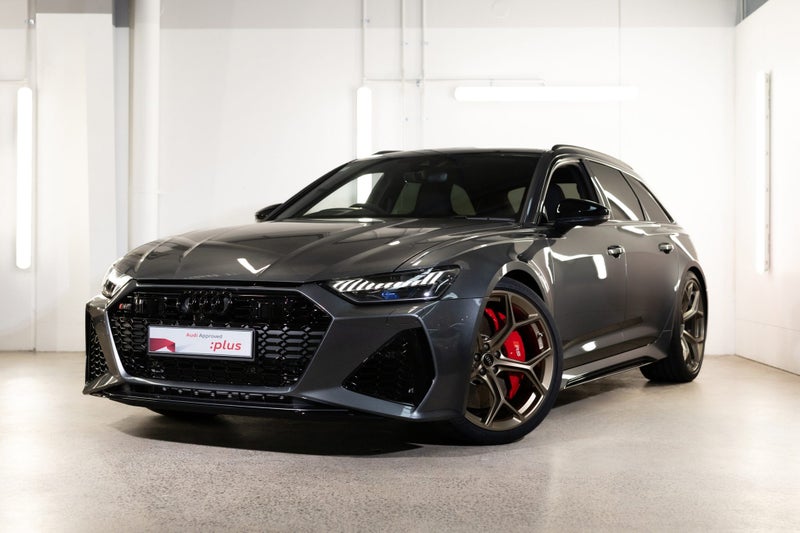 2025 Audi RS6 Avant Performance