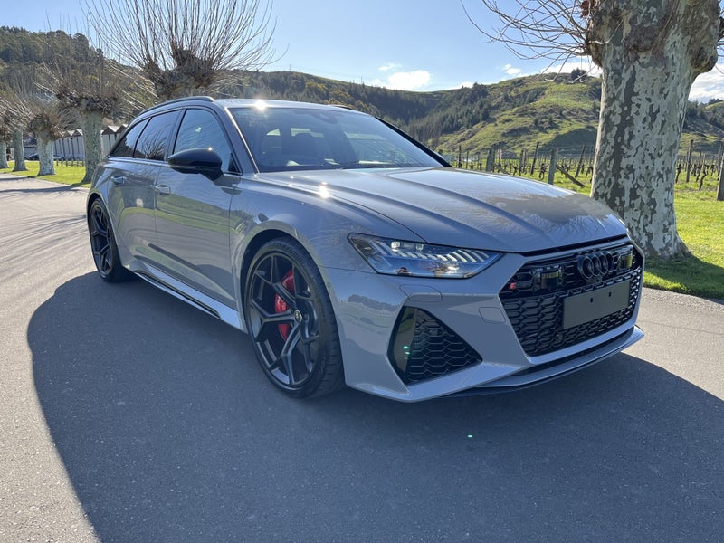2025 Audi RS6 Avant Performance
