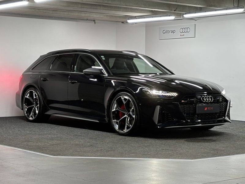 2025 Audi RS6 Avant Performance