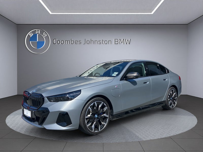 2025 BMW 550i 550e