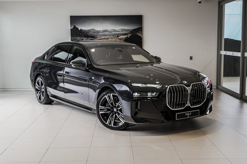2025 BMW i7 52EJ xDrive60