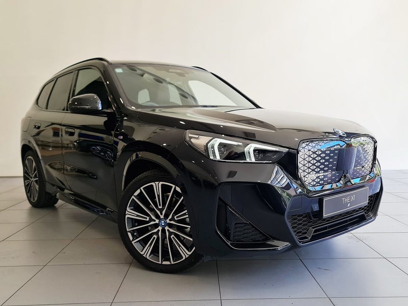 2025 BMW iX1 xDrive30