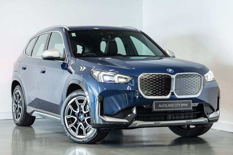 2025 BMW iX1 xDrive30