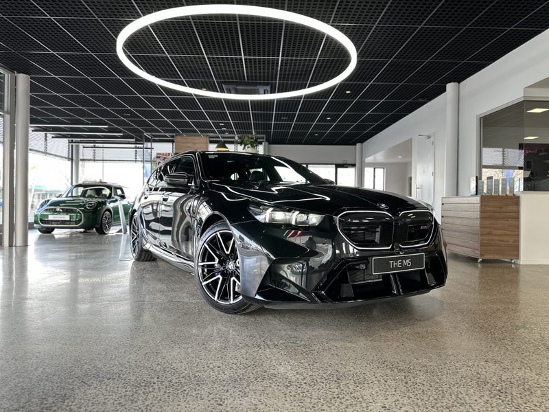 2025 BMW M5 Touring