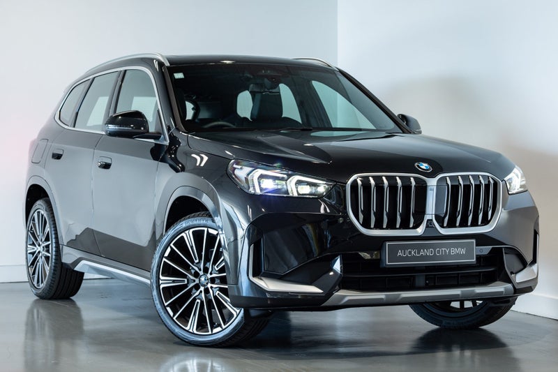 2025 BMW X1 18i sDrive with Innovations Package