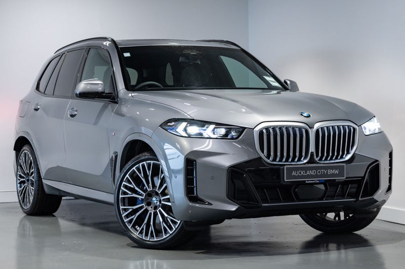 2025 BMW X5 30d xDrive30d M-Sport with Innovati...