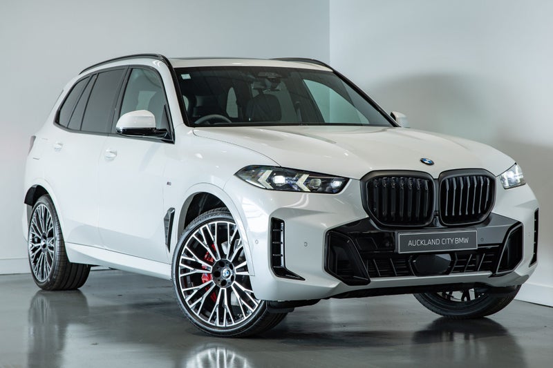 2025 BMW X5 xDrive30d MSport Pro + Innovations...