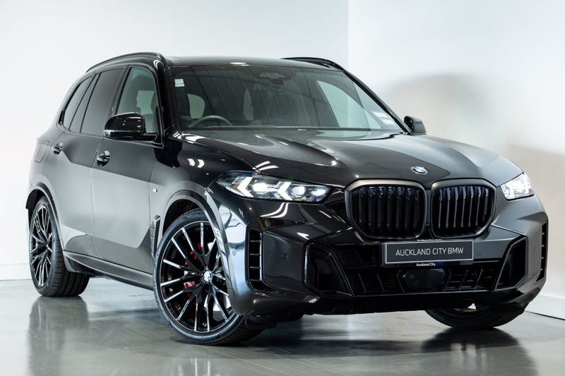 2025 BMW X5 xDrive40d M-Sport Pro + Innovations...