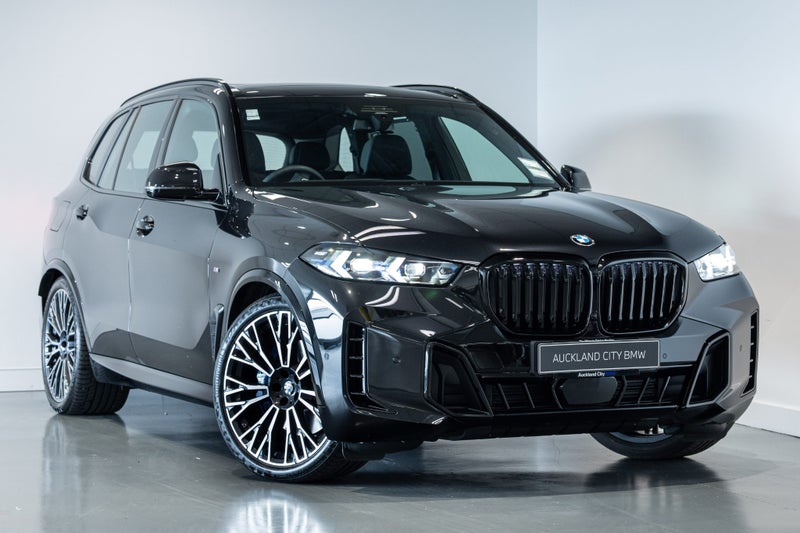 2025 BMW X5 xDrive40d with Innovations Package