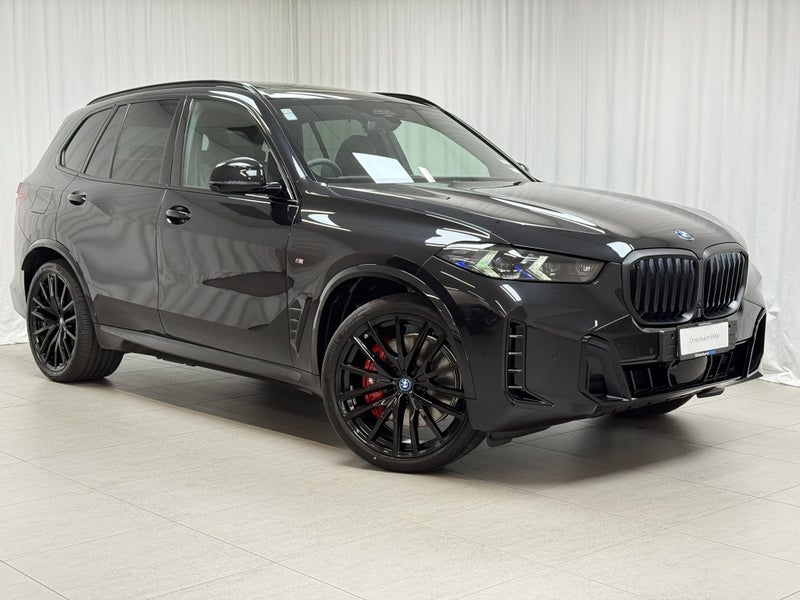 2025 BMW X5 xDrive50e + Innovations + M Sport Pro