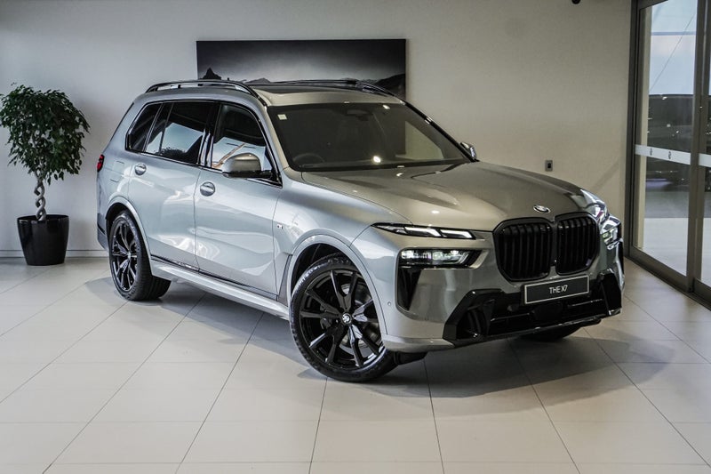 2025 BMW X7 xDrive40d