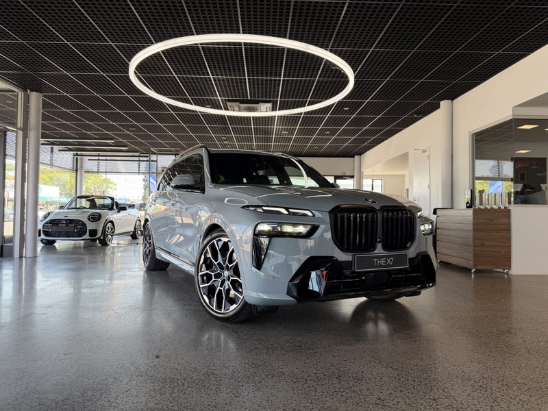 2025 BMW X7 xDrive40d