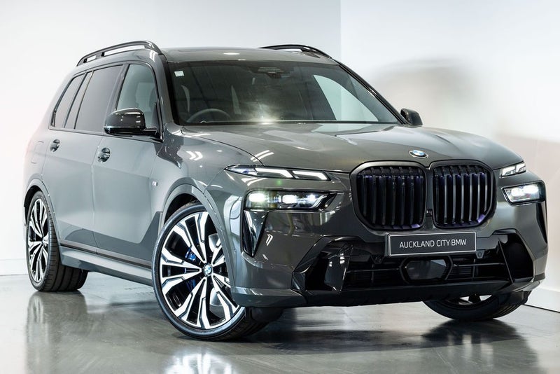 2025 BMW X7 xDrive40d M-Sport Pro + Innovations...