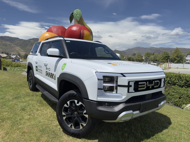 2025 BYD Shark 6 Premium PHEV AWD