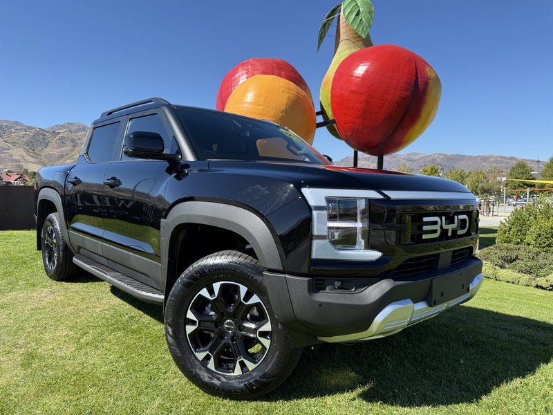 2025 BYD Shark 6 Premium PHEV AWD