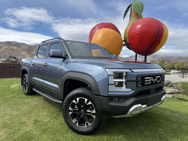 2025 BYD Shark 6 Premium PHEV AWD