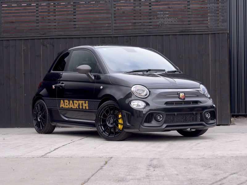 2025 Fiat Abarth 695 Competizione