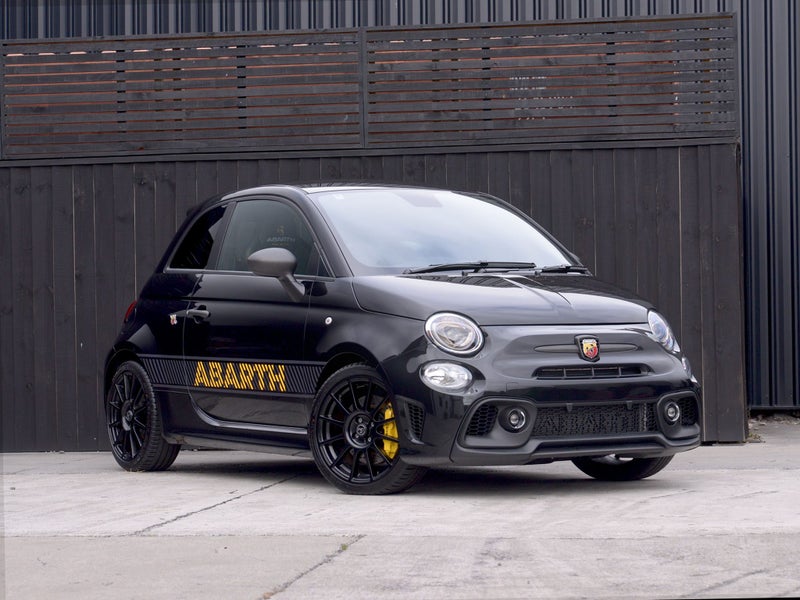2025 Fiat Abarth 695 Competizione