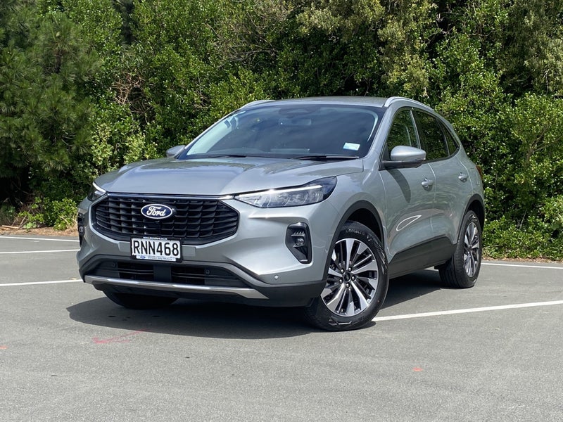 2025 Ford Escape Titanium FHEV