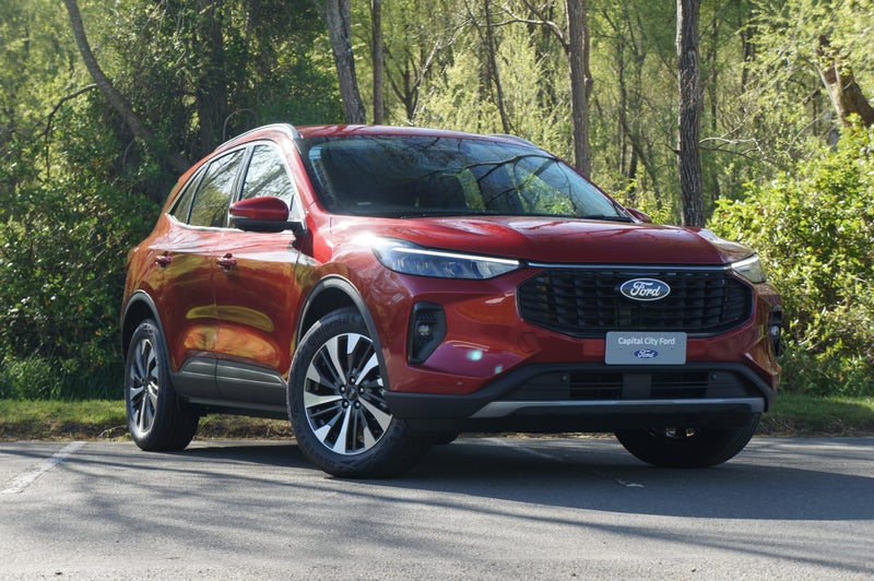 2025 Ford Escape TITANIUM FHEV 2.5L FWD