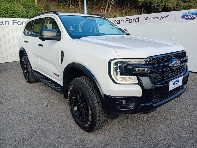 2025 Ford Everest Tremor 3.0D/4WD/10AT