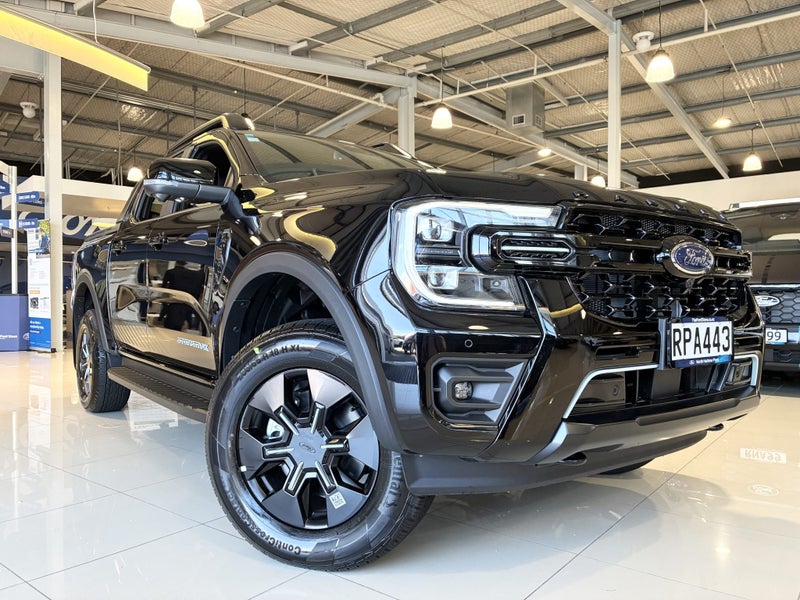 2025 Ford Ranger Stormtrak PHEV 2.3