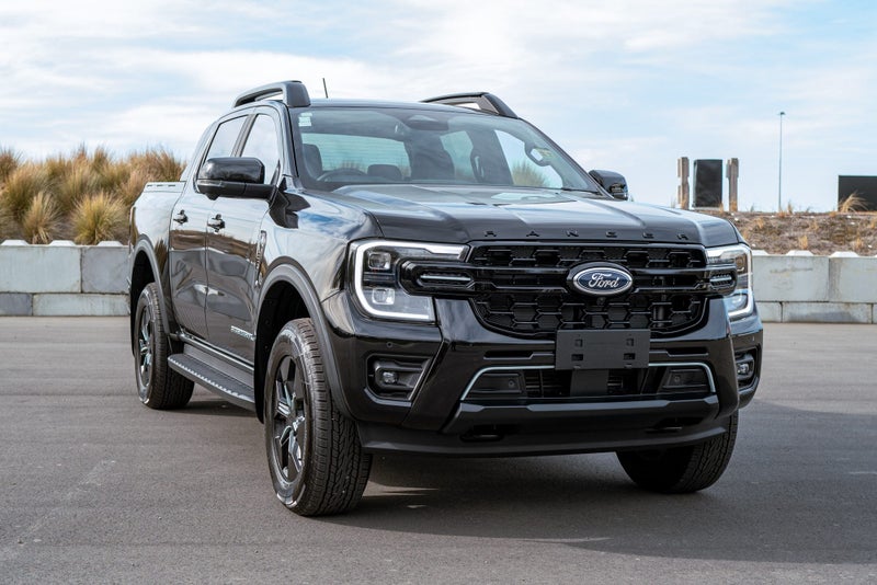 2025 Ford Ranger Stormtrak PHEV/4WD