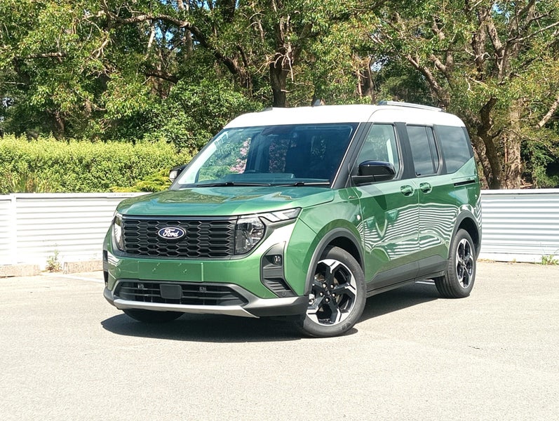 2025 Ford Tourneo Transit Courier1.0P/7At