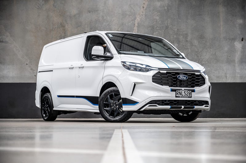 2025 Ford Transit Custom 320 Sport AWD