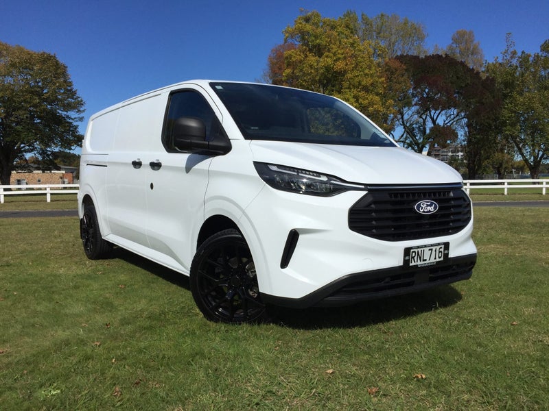 2025 Ford Transit CUSTOM 320L