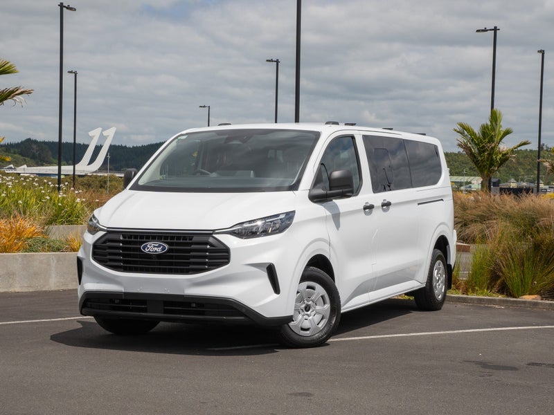 2025 Ford Transit Custom Kombi 9 Seat Bus