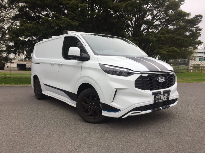 2025 Ford Transit CUSTOM SPORT AWD